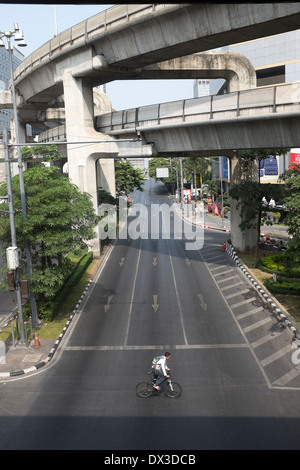 Leeren Straßen von Bangkok am Siam Square (Rama ich Straße) Stockfoto