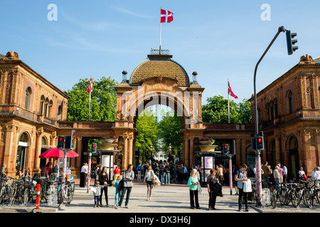 Eingang zum Tivoli in Kopenhagen Stockfoto