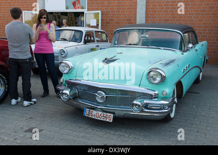 Das Full-Size-Auto Buick Special Riviera Limousine, 1956 Stockfoto