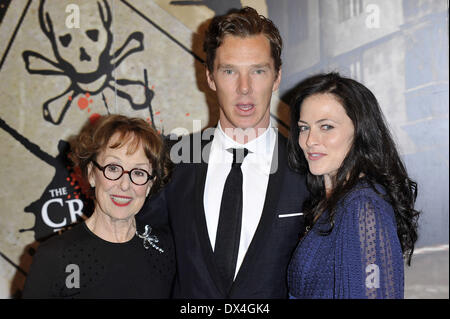 Una Stubbs, Lara Pulver und Benedict Cumberbatch, bei dem Specsavers Crime-Thriller Awards 2012 statt im Grovsenor Hotel, Park Lane. London, England-18.10.12 mit: Una Stubbs, Lara Pulver und Benedict Cumberbatch, wo: London, Vereinigtes Königreich bei: 18. Oktober 2012 Stockfoto