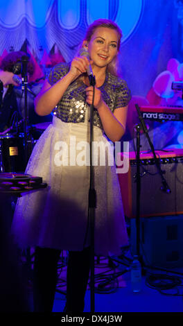 Charlotte Church Durchführung bei Dempseys während SWN Festival 2012 - Day One Cardiff, Wales - 18.10.12 Featuring: Charlotte Churc Stockfoto