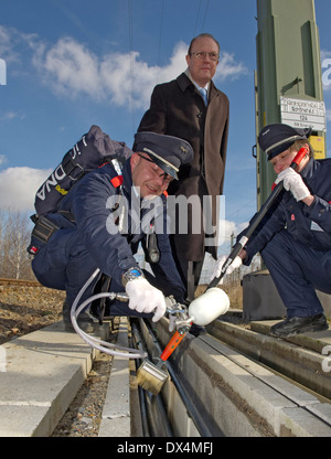knstliche DNA gegen Diebstahl Kabel Stockfotografie - Alamy