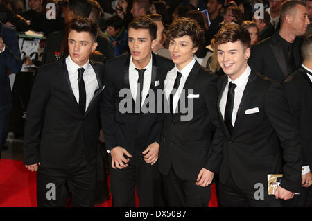 Jamie Hamblett, George Shelley, Josh Cuthbert, Jaymi Hensley von Union J James Bond Skyfall Weltpremiere statt an der Royal Albert Hall - Ankünfte London, England - 23.10.12 wo: London, Vereinigtes Königreich bei: 23. Oktober 2012 Stockfoto