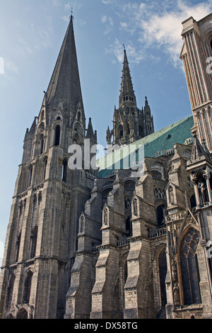 Türme und Strebebögen, Kathedrale von Chartres Stockfoto