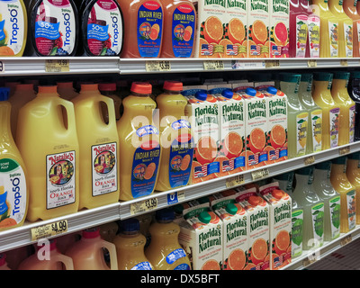 Orangensaft-Marken, Publix Supermarkt in Flagler Beach, Florida Stockfoto