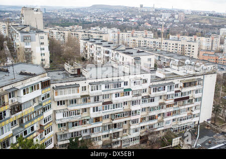 Simferopol, Ukraine. 18. März 2014. Ansicht des Wohnblocks in Simferopol, Ukraine, 18. März 2014. Putin hält an seinem Kurs trotz Sanktionen von westlichen Nationen. Foto: HANNIBAL/Dpa/Alamy Live News Stockfoto