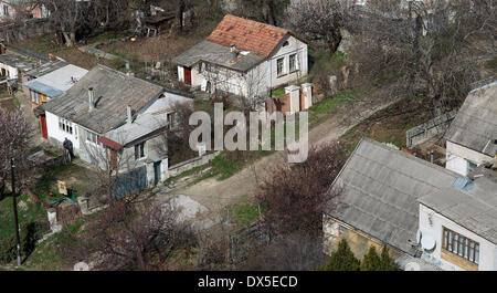 Simferopol, Ukraine. 18. März 2014. Blick auf Häuser und Straßen in Simferopol, Ukraine, 18. März 2014. Putin hält an seinem Kurs trotz Sanktionen von westlichen Nationen. Foto: HANNIBAL/Dpa/Alamy Live News Stockfoto