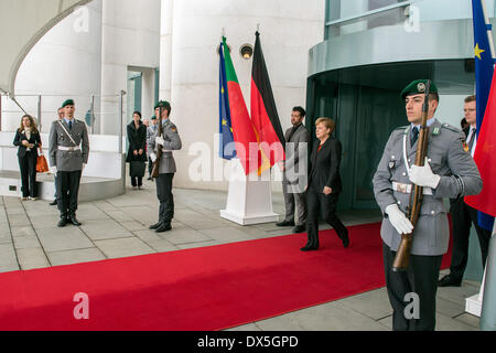 Berlin, Deutschland. 18. März 2014. Bundeskanzlerin Angela Merkel im Bundeskanzleramt erhält der portugiesische Premierminister Passos Coelho für einen bilateralen Treffen in Berlin, Deutschland, am 18. März 2014. Bildnachweis: Goncalo Silva/NurPhoto/ZUMAPRESS.com/Alamy Live-Nachrichten Stockfoto