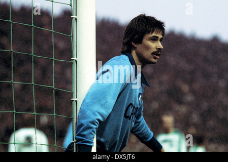 Fußball, Bundesliga, 1975/1976, Stadion bin Boekelberg, Borussia Moenchengladbach gegen Hamburger SV 1:1, Szene des Spiels, Hans-Jürgen Ripp (HSV) Stockfoto