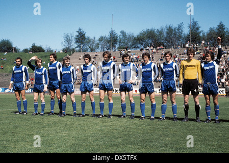 Fußball, 2. Bundesliga Nord 1976/1977, Stadion bin Uhlenkrug, ETB Schwarz Weiss Essen gegen Arminia Bielefeld 0:2, team Schuss Arminia, v.l.n.r.: Manfred Wolf, Wolfgang Schilling, Wolfgang Pohl, Norbert Eilenfeldt, Harry Ehrhart, Wolfgang Berg, Ewald Liene Stockfoto