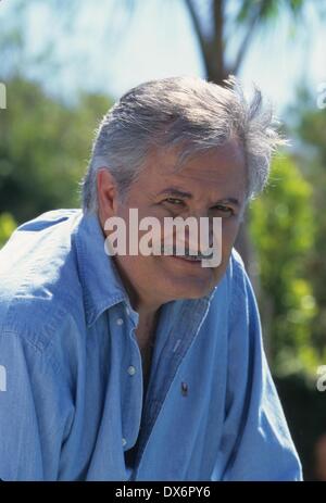 JOHN ANISTON zu Hause in California 1996.k5702lr. (Kredit-Bild: © Lisa Rose/Globe Photos/ZUMAPRESS.com) Stockfoto