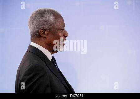 Berlin, Deutschland. 18. März 2014. Der deutsche Außenminister Frank-Walter Steinmeier erhält ehemaligen Generalsekretär der Vereinten Nationen, Kofi Annan, zu Gesprächen im Auswärtigen Amt in Berlin am 18. März 2014. Die Situation in Syrien Bürgerkrieg aktuelle Entwicklungen und Konflikte auf dem afrikanischen Kontinent befinden sich im Zentrum des Gesprächs. / Bild: Kofi Annan, ehemaliger Generalsekretär der Vereinten Nationen. Reynaldo Paganelli/NurPhoto/ZUMAPRESS.com/Alamy © Live-Nachrichten Stockfoto