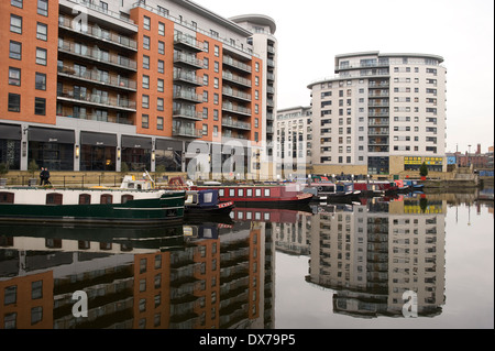 Neue Dock (ehemals Clarence Dock) ist eine gemischte Entwicklung mit Einzelhandel, Büro und Freizeit Präsenz in zentralen Leeds, UK. Stockfoto