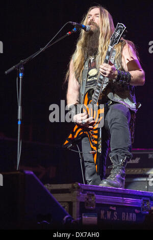 16. März 2014 - Milwaukee, Wisconsin, USA - Gitarrist ZAKK WYLDE von Black Label Society tritt während der Erfahrung Hendrix-Konzert am Riverside Theater in Milwaukee, Wisconsin (Credit-Bild: © Daniel DeSlover/ZUMAPRESS.com) Stockfoto