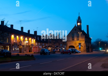 Redesdale Hall und High Street, Moreton in Marsh, Gloucestershire, England, UK Stockfoto