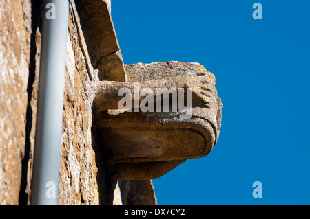 Wasserspeier an der St.-Martins Kirche, Barcheston, Warwickshire, England, Vereinigtes Königreich Stockfoto