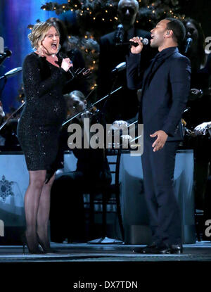 Jennifer Nettles und John Legend 2012 CMA Land Weihnachten bei Bridgestone Arena Nashville, Tennessee - 03.11.12 mit: Jen Stockfoto