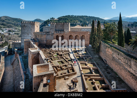 Ein Blick auf die Alcazaba aus dem höchsten Turm Torre De La Vela. Alhambra Granada Stockfoto