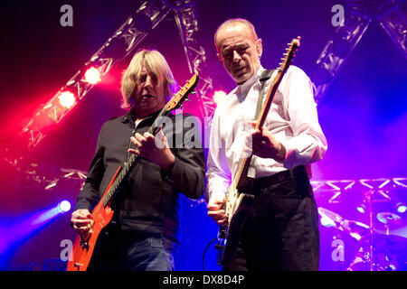 Berlin. 18. März 2014. Status Quo live in Konzert "The Wild vier Reunion Tour" auf 18. März 2014 in Berlin. / Bild Allianz © Dpa/Alamy Live-Nachrichten Stockfoto