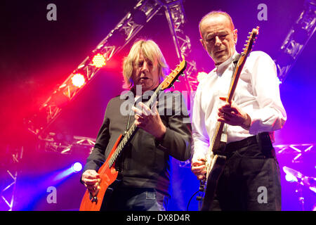 Berlin. 18. März 2014. Status Quo live in Konzert "The Wild vier Reunion Tour" auf 18. März 2014 in Berlin. / Bild Allianz © Dpa/Alamy Live-Nachrichten Stockfoto