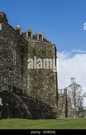 Dunstaffnage Castle ist eine teilweise zerstörten Burg in Argyll und Bute, westlichen Schottland. Es liegt 3 Meilen N.N.E. von Oban, befindet sich Stockfoto