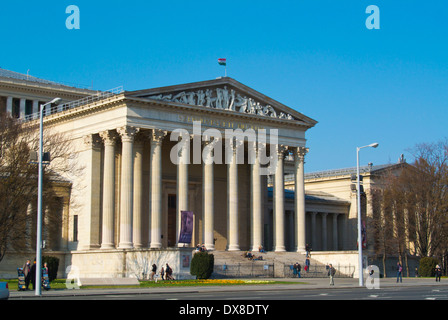 Szepmuveszeti Muzeum das Museum der bildenden Künste, Hosok ter der Heldenplatz, Városliget Stadtpark, Budapest, Ungarn, Europa Stockfoto