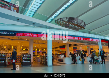 Heinemann duty free shopping Bereich, Liszt Ferenc Flughafen, Franz Liszt Flughafen, Budapest, Ungarn, Europa Stockfoto