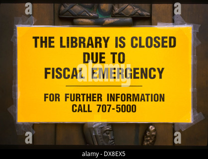 WASHINGTON, DC - Bundesregierung Herunterfahren auf 8. Oktober 1990. Schild an der Tür der Library of Congress. Stockfoto