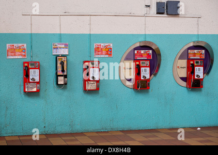 Öffentliche Telefonzellen in Singapur Stockfoto