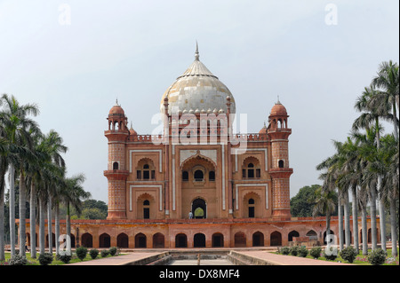 Safdarjung Grab ist ein Sandstein und Marmor-Mausoleum in Neu-Delhi, Indien. Stockfoto