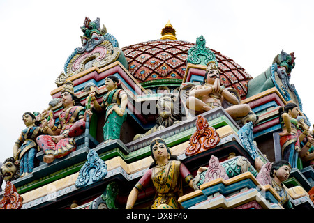 Skulpturen im Sri Srinivasa Perumal Tempel in Singapur Stockfoto