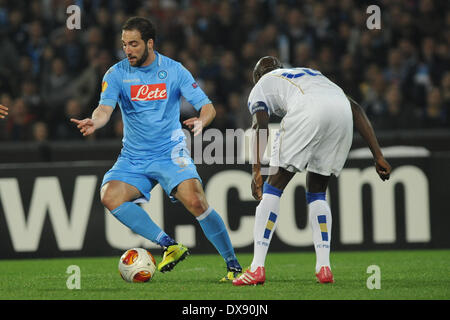 Neapel, Italien. 20. März 2014. Gonzalo Higuain in der UEFA Europa League Runde der 16 Rückspiel-match zwischen SSC Napoli und FC Porto Fußball im Stadio San Paolo am 20. März 2014 in Neapel, Italien. Bildnachweis: Franco Romano/NurPhoto/ZUMAPRESS.com/Alamy Live-Nachrichten Stockfoto