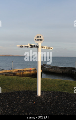 Wegweiser in John O' Groats Schottland März 2014 Stockfoto