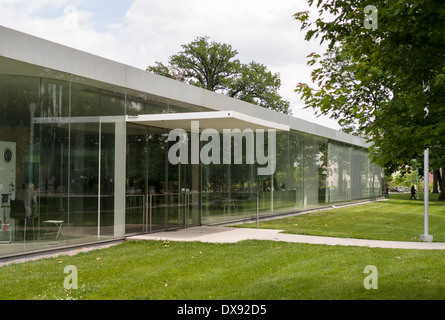 Glaspavillon am Toledo Museum of Art. Dieses Glas ummantelten Anhang die wichtigsten Museum beherbergt ihre umfangreiche Glassammlung Stockfoto