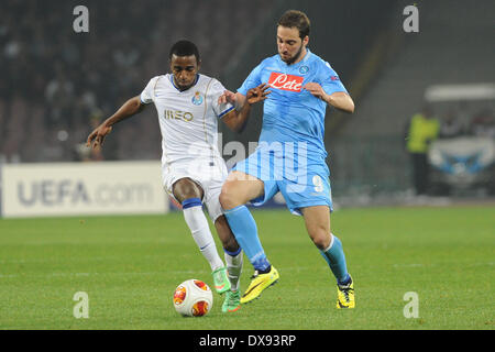 Neapel, Italien. 20. März 2014. Gonzalo Higuain in der UEFA Europa League Runde der 16 Rückspiel-match zwischen SSC Napoli und FC Porto Fußball im Stadio San Paolo auf 8. Februar 2014 in Neapel, Italien. Bildnachweis: Franco Romano/NurPhoto/ZUMAPRESS.com/Alamy Live-Nachrichten Stockfoto