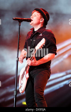 London, UK. 20. März 2014. Fall Out Boy spielt in der Wembley Arena, London Wembley Arena auf 20.03.2014. Personen im Bild: Patrick Stump. Bildnachweis: Julie Edwards/Alamy Live-Nachrichten Stockfoto