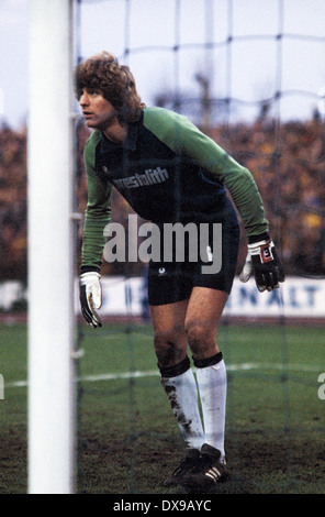 Fußball, Bundesliga, 1979/1980, Wedau Stadion, MSV Duisburg vs. Borussia Dortmund 1:0, Szene des Spiels, Torhüter Eike Immel (BVB) Stockfoto