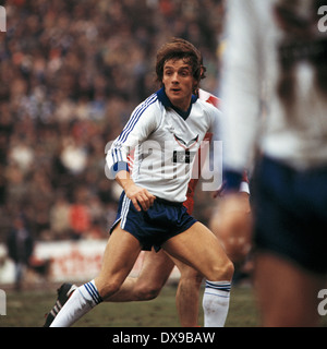 Fußball, Bundesliga, 1979/1980, Parkstadion, FC Schalke 04 vs. 1. FC Kaiserslautern 2:1, Szene des Spiels, Ruediger Abramczik (S04) Stockfoto