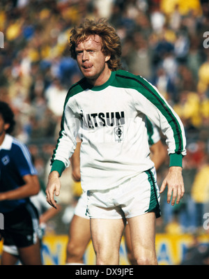 Fußball, Bundesliga, 1980/1981, Stadion bin Boekelberg, Borussia Moenchengladbach gegen Hamburger SV 2:2, Szene des Spiels, Winfried Schäfer (MG) Stockfoto