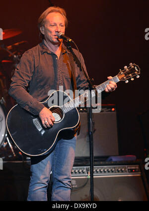 Gerry Beckley Englisch-amerikanische Folk-Rockband Amerika Höchstleistungen live "Hard Rock Live!" im Seminole Hard Rock Hotel & Casino Hollywood, Florida - 18.11.12 Featuring: Gerry Beckley wo: Florida, USA bei: 18. November 2012 Stockfoto