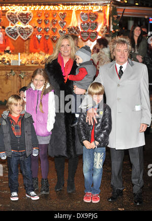 Rod Stewart und Penny Lancaster Hyde Park Winter Wonderland - Launch-Party. London, England - 22.11.12 mit: Rod Stewart ein Stockfoto