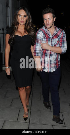 Tamara Ecclestone verlassen C London Restaurant mit einem männlichen Begleiter. London, England - 27.11.12 Featuring: Tamara Ecclestone le Stockfoto