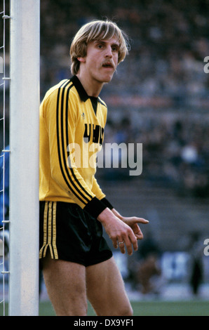 Fußball, Bundesliga, 1980/1981, Rheinstadion, Fortuna Düsseldorf gegen Borussia Dortmund 2:2, Szene des Spiels, Herbert Hein (BVB) Stockfoto