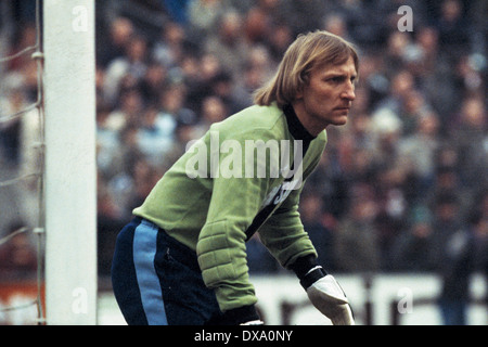 Fußball, Bundesliga, 1981/1982, Stadion bin Boekelberg, Borussia Moenchengladbach vs. Borussia Dortmund 0:1, Szene des Spiels, Torwart Wolfgang Kleff (MG) Stockfoto