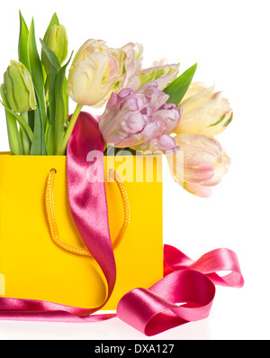 frische Frühlingsluft Tulpen mit bunter Dekoration Stockfoto