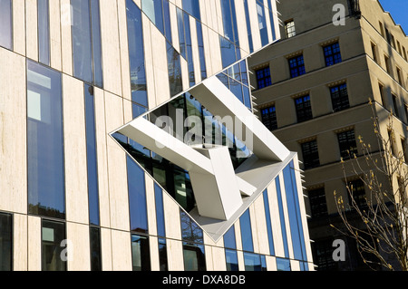 Detail des Kö-Bogen von Architecht Daniel Libeskind, Düsseldorf, NRW, Deutschland. Stockfoto