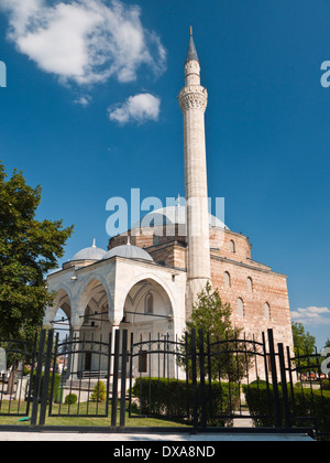 Die Mustafa-Pascha-Moschee in Skopje, Mazedonien. Diese größte & höchst dekorierte alle Skopjes Moscheen wurde gebaut im Jahre 1492 Stockfoto