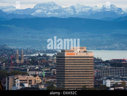 High-Rise Bürohaus der Migros Genossenschaft Zentrale in Zürich, Schweiz. Stockfoto