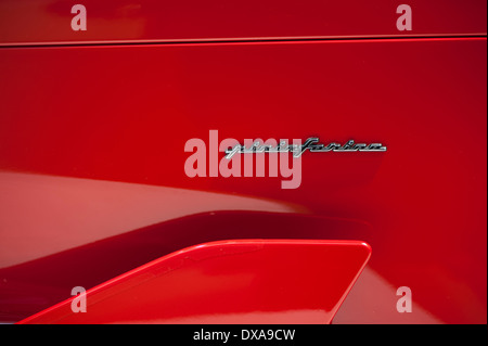 Linken Seite Karosserie eines Autos Ferrari F458 Speciale Supersports mit dem Logo des italienischen Auto-Design-Firma Pinifarina. Stockfoto
