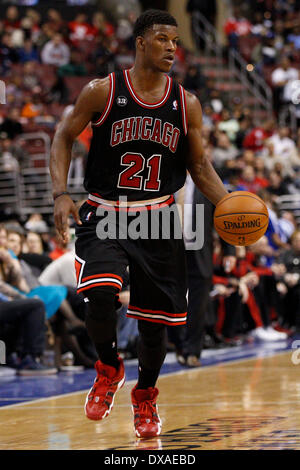 19. März 2014: Chicago Bulls guard Jimmy Butler (21) in Aktion während der NBA-Spiel zwischen den Chicago Bulls und die Philadelphia 76ers im Wells Fargo Center in Philadelphia, Pennsylvania. Die Bulls gewann 102-94. Christopher Szagola/Cal-Sport-Medien Stockfoto